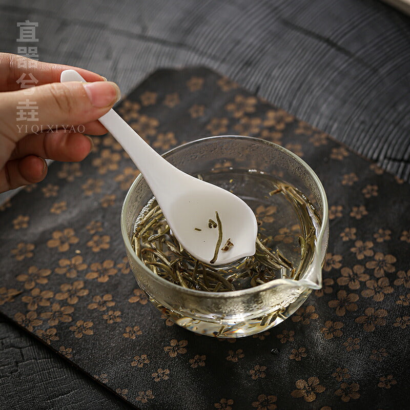 IwaiLoft 茶匙付き ガラスボウル 抹茶茶碗 片口 抹茶碗 耐熱ガラス 片口 徳利 酒器 陶磁器 日本酒 片口注器 ミルクピッチャー 小鉢  取り鉢 片口鉢 和レンゲ スプーン オシャレ 蓮華 茶匙 茶さじ アマブロ レンゲ 磁器 ボーンチャイナ 食器 白 白い食器