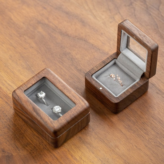 IwaiLoft 指輪ケース リングケース 木製 収納 高級 小さい ミニサイズ おしゃれ 婚約指輪入れ 婚約指輪収納 持ち運び リングボックス 携帯 外出 旅行便利 結婚式 結婚お祝い プレセント