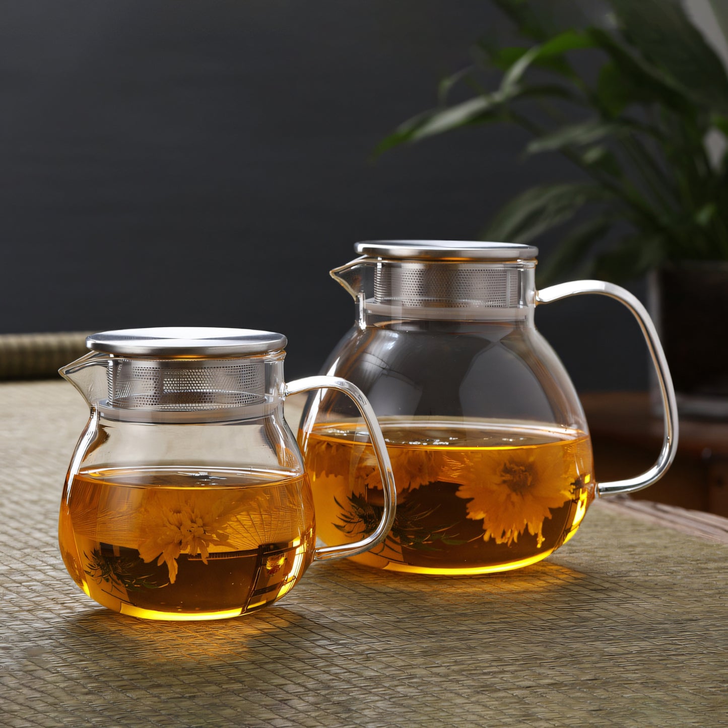Popular item for repeated purchases IwaiLoft One-touch teapot Heat-resistant glass Glass pot Glass teapot Tea pot Easy-to-handle teapot for 2 to 3 people Milk pitcher Convenient as a jug Direct-fireable Free shipping Dishwasher safe (450mL-700mL)